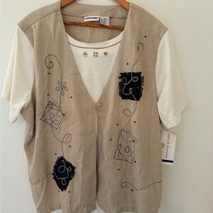 Alfred Dunner Kids Beige and White Embroidered Tee